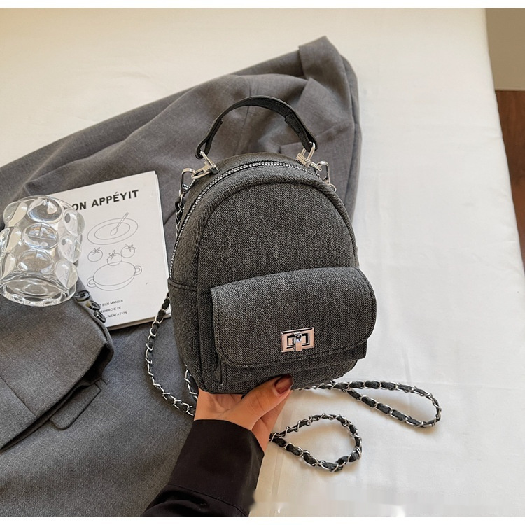 Korean Style Solid Color High-end British Casual Backpack - Image 4